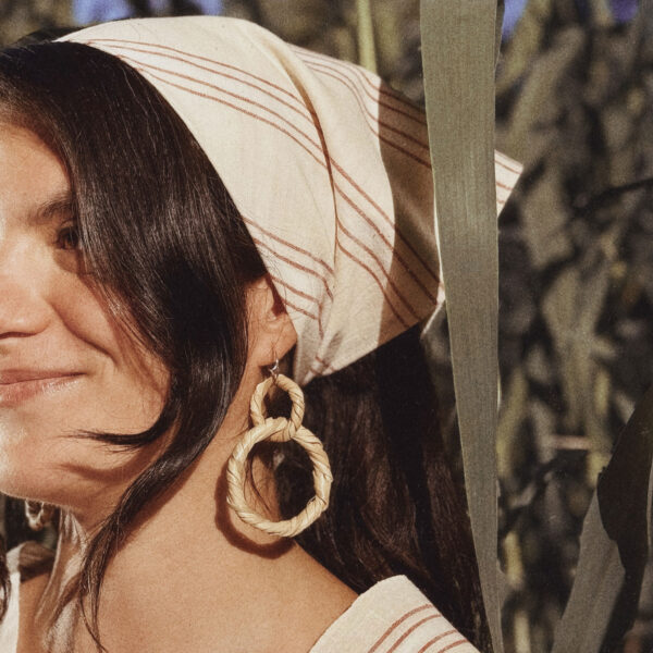 CANE REED HOOP EARRINGS - Image 3